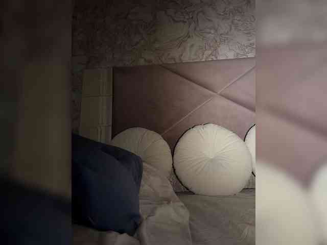 Ekaterina2221 webcam