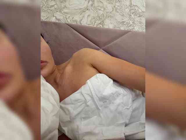 Ekaterina2221 webcam