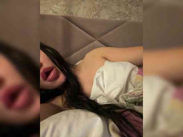 Ekaterina2221 webcam