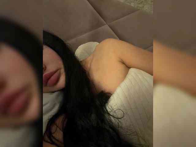 Ekaterina2221 webcam