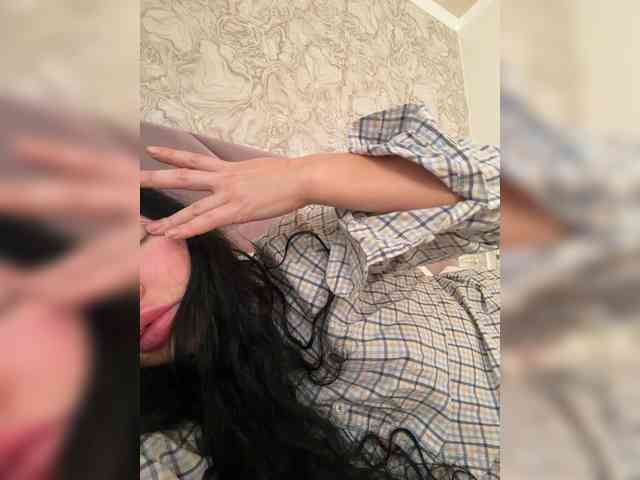 Ekaterina2221 webcam