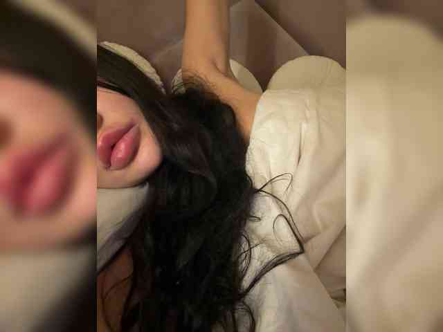 Ekaterina2221 webcam