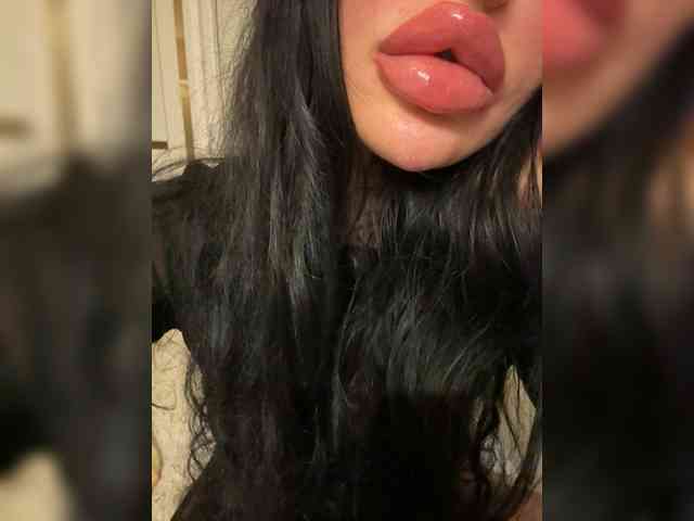 Ekaterina2221 webcam