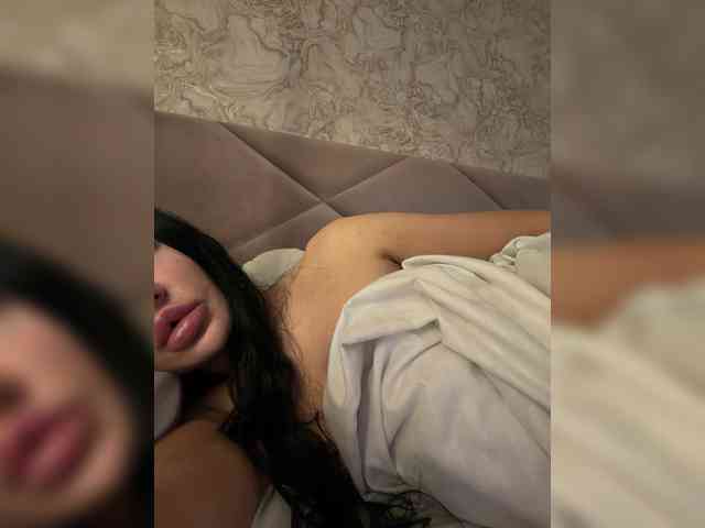 Ekaterina2221 webcam