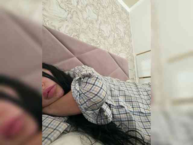 Ekaterina2221 webcam