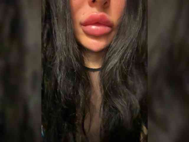 Ekaterina2221 webcam