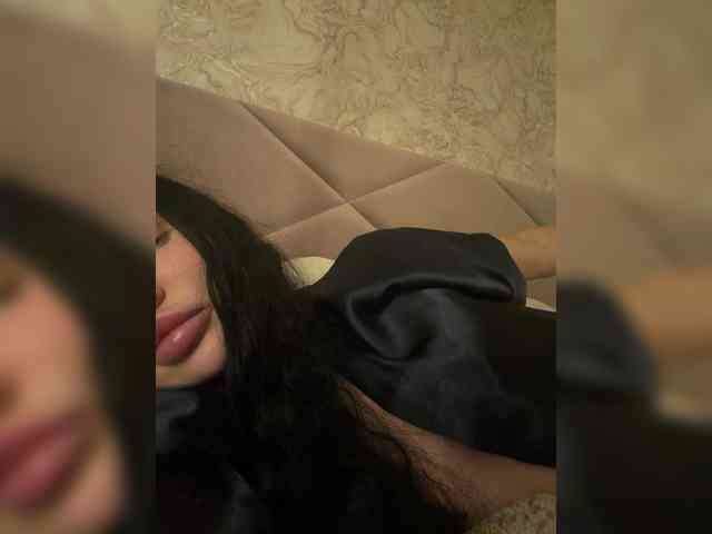 Ekaterina2221 webcam