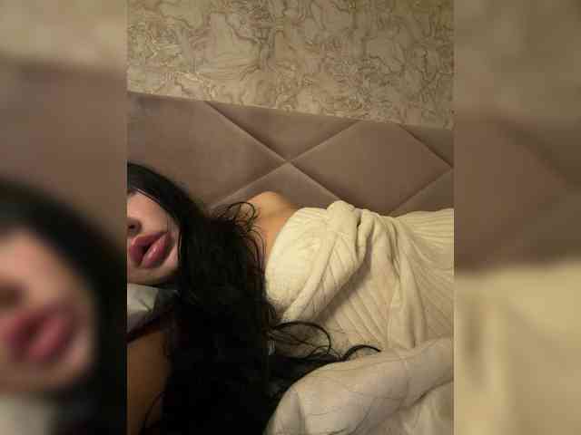 Ekaterina2221 webcam