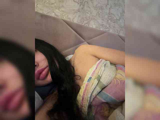 Ekaterina2221 webcam