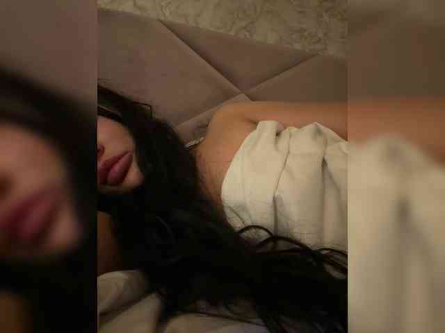 Ekaterina2221 webcam