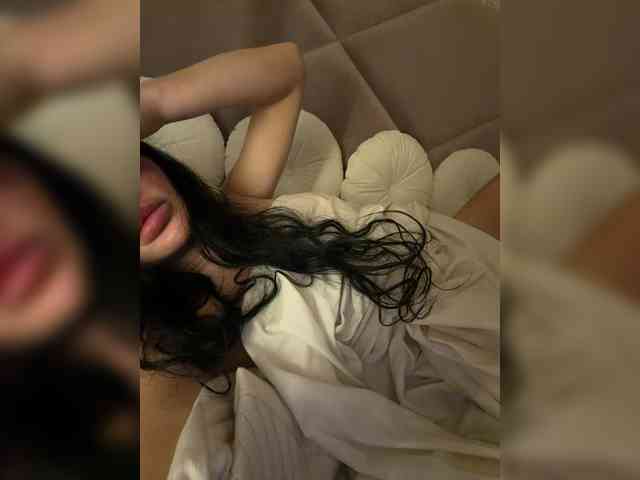 Ekaterina2221 webcam