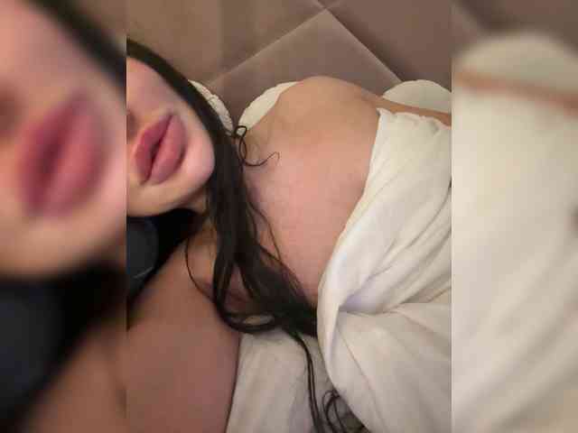 Ekaterina2221 webcam