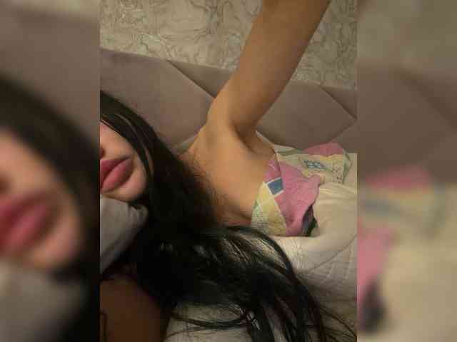 Ekaterina2221 webcam
