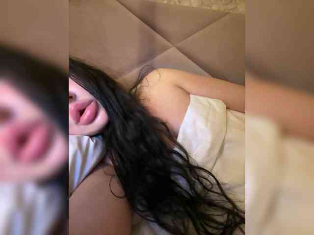 Ekaterina2221 webcam