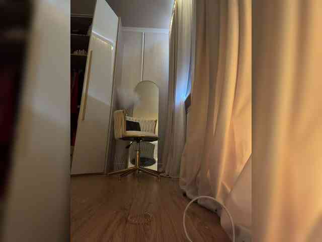 Ekaterina2221 webcam