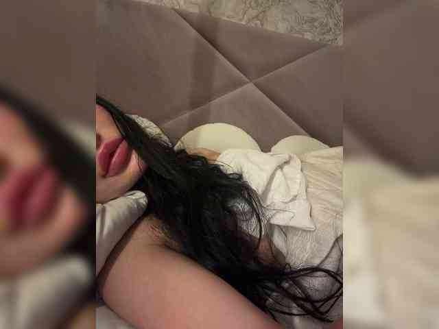 Ekaterina2221 webcam