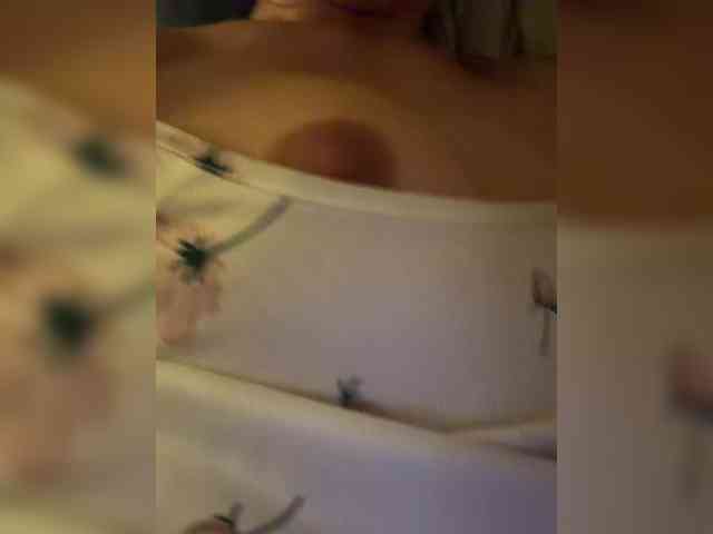 Ekaterina2221 webcam
