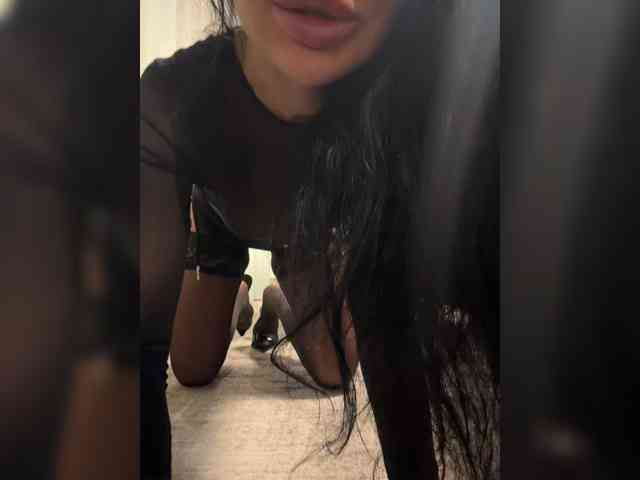 ekaterina2221's live room