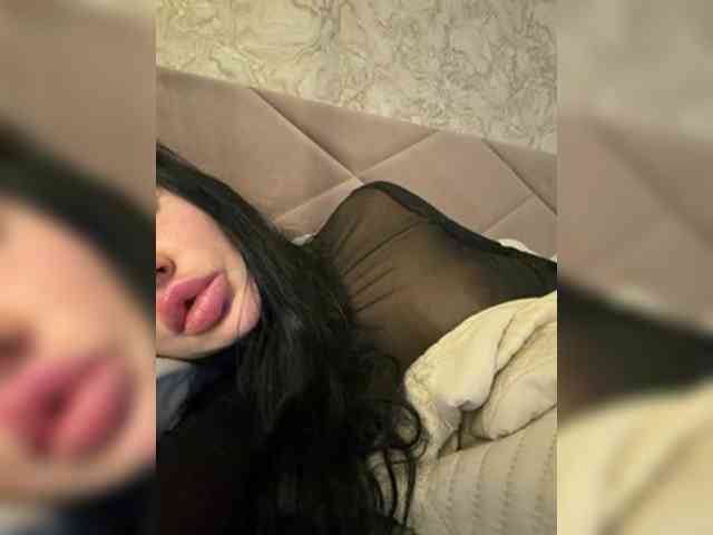 Ekaterina2221 webcam
