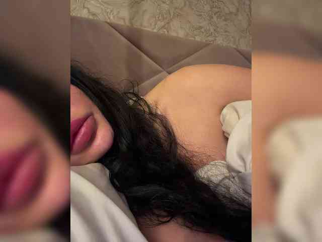 Ekaterina2221 webcam