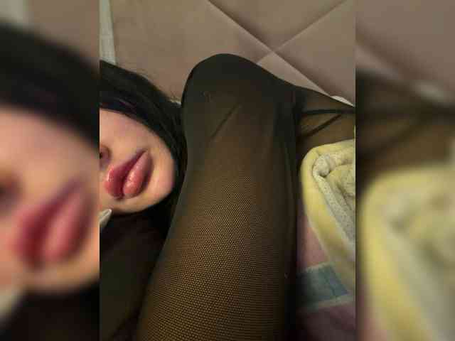 Ekaterina2221 webcam