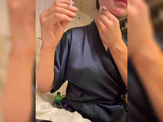 Ekaterina2221 webcam