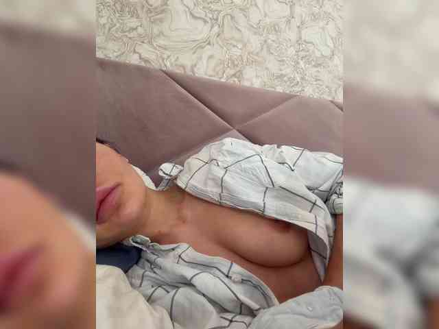 Ekaterina2221 webcam