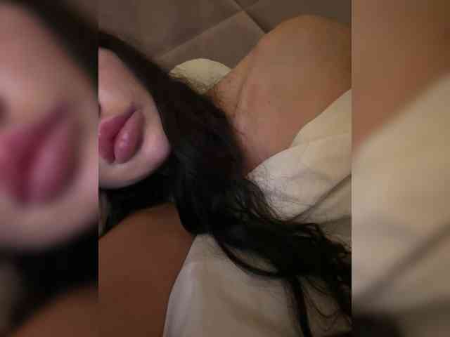 Ekaterina2221 webcam