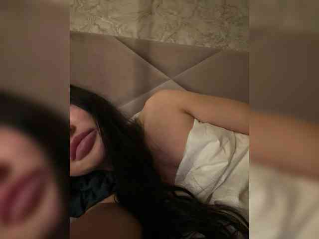Ekaterina2221 webcam
