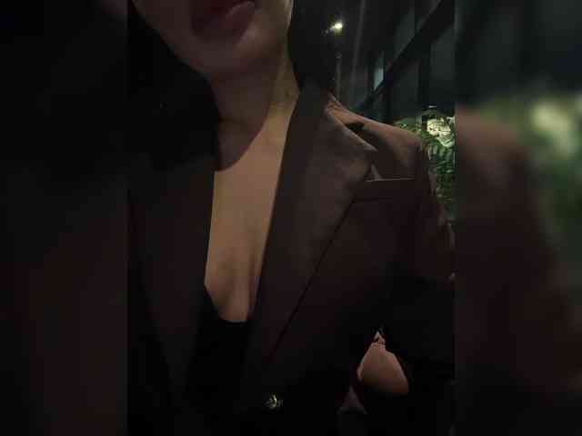 Ekaterina2221 webcam