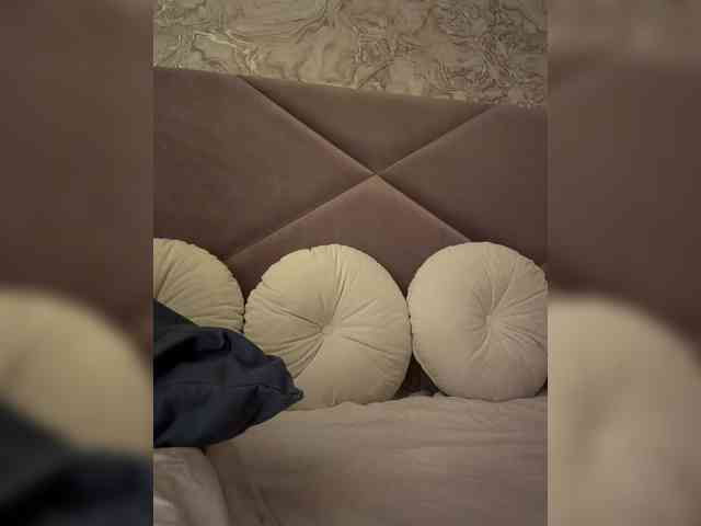 Ekaterina2221 webcam