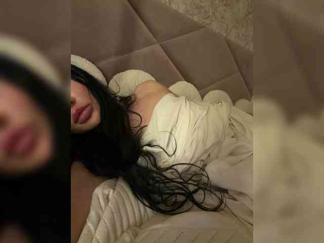 Ekaterina2221 webcam