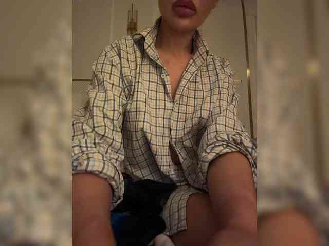 Ekaterina2221 webcam