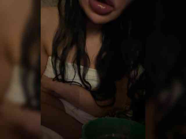 Ekaterina2221 webcam