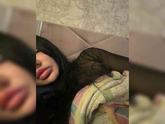 Ekaterina2221 webcam