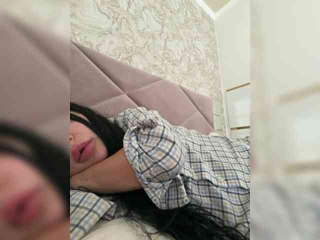 Ekaterina2221 webcam