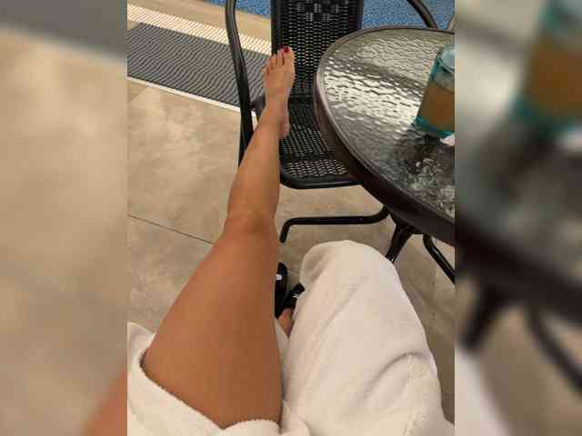 Ekaterina2221 webcam