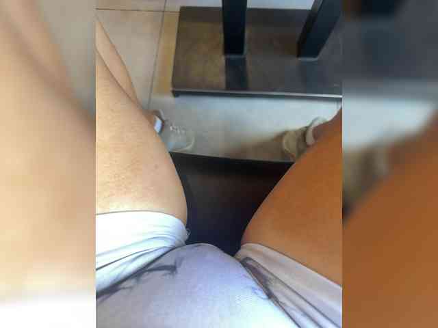 Ekaterina2221's cam show statistics and live stream