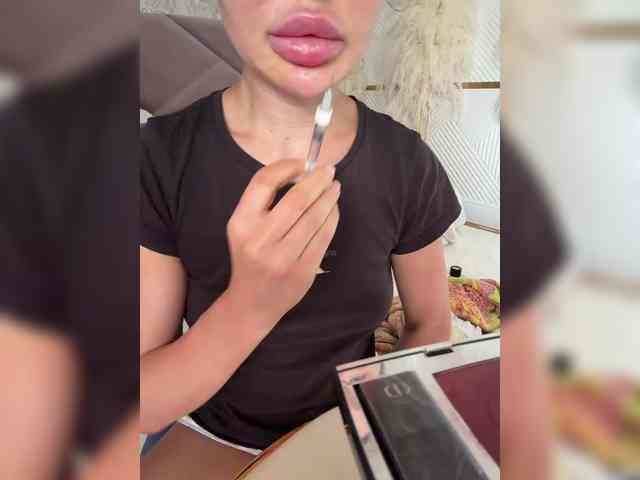 Ekaterina2221 webcam