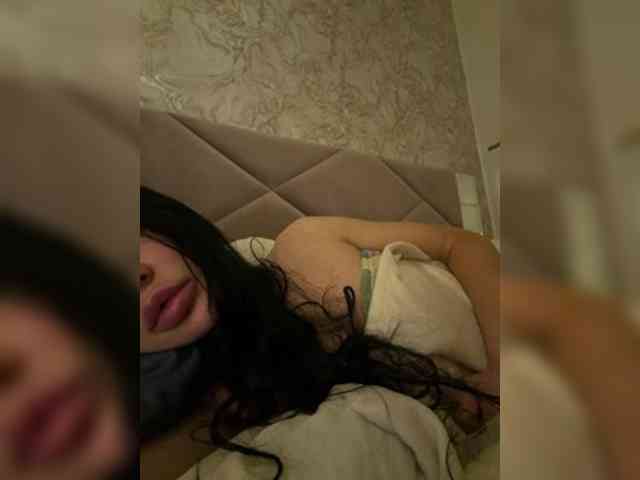 Ekaterina2221 webcam