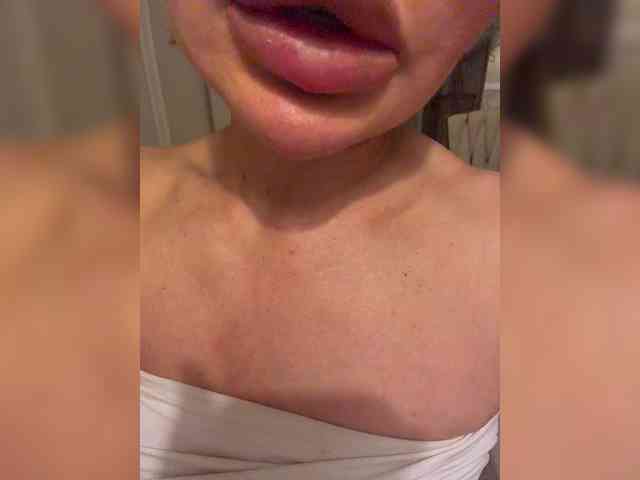 Ekaterina2221 webcam