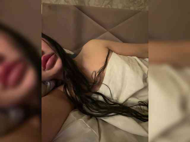 Ekaterina2221 webcam