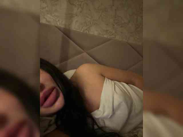 Ekaterina2221 webcam