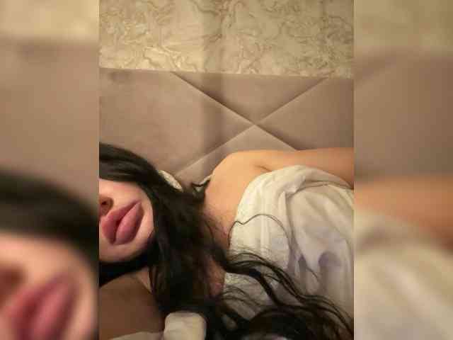 Ekaterina2221 webcam