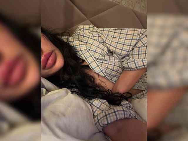 Ekaterina2221 webcam