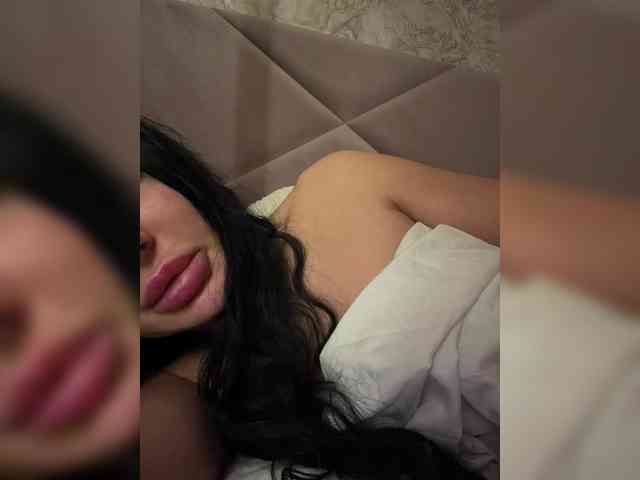 Ekaterina2221 webcam