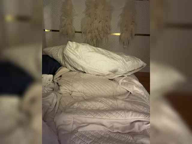 Ekaterina2221 webcam