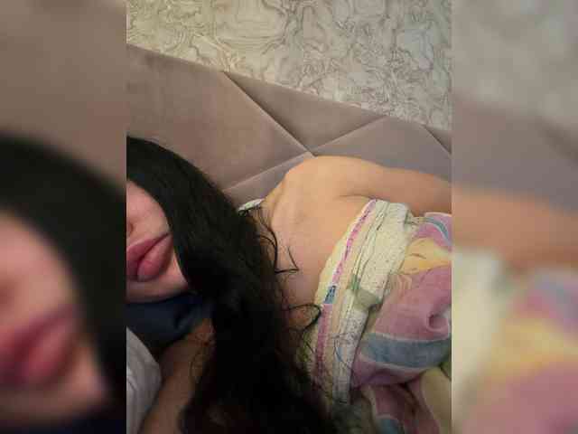 Ekaterina2221 webcam