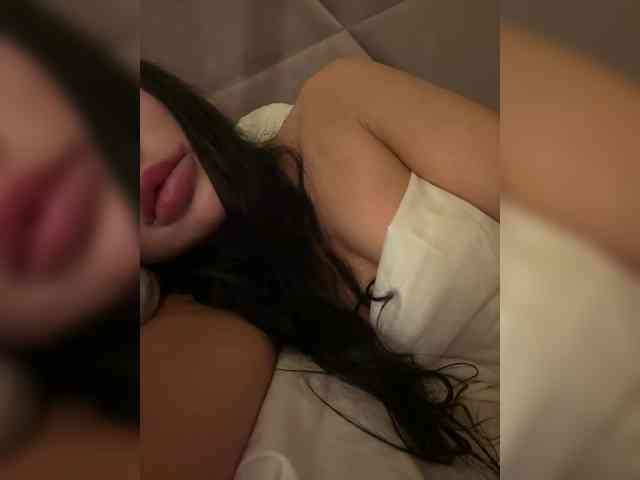Ekaterina2221 webcam