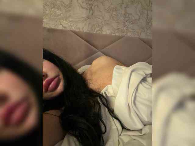 Ekaterina2221 webcam